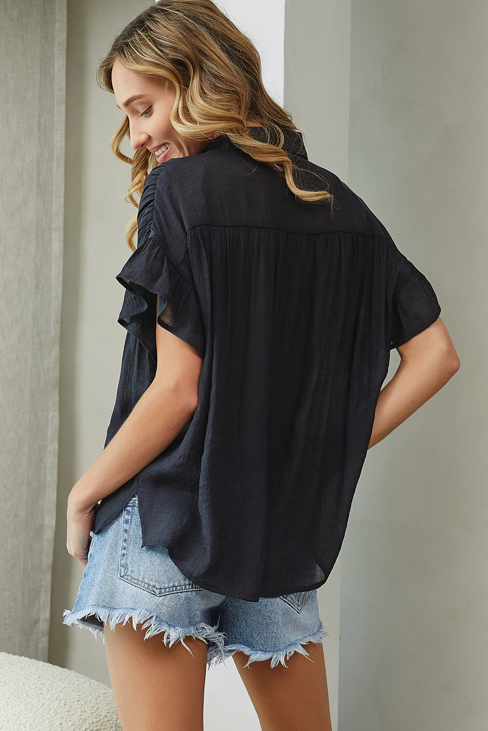 Short Ruffle Sleeve Shirt - Black