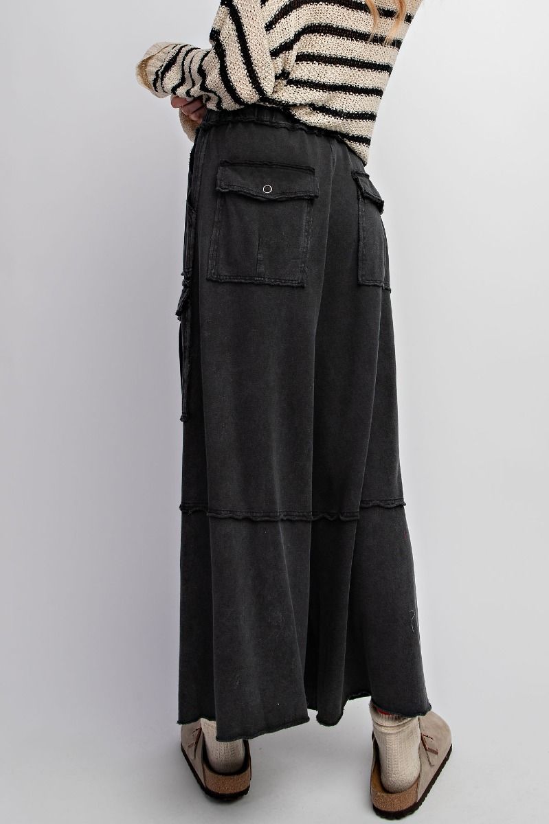 Mineral Washed Cargo Pants - Wide Leg Silhouette - Black - Curvy