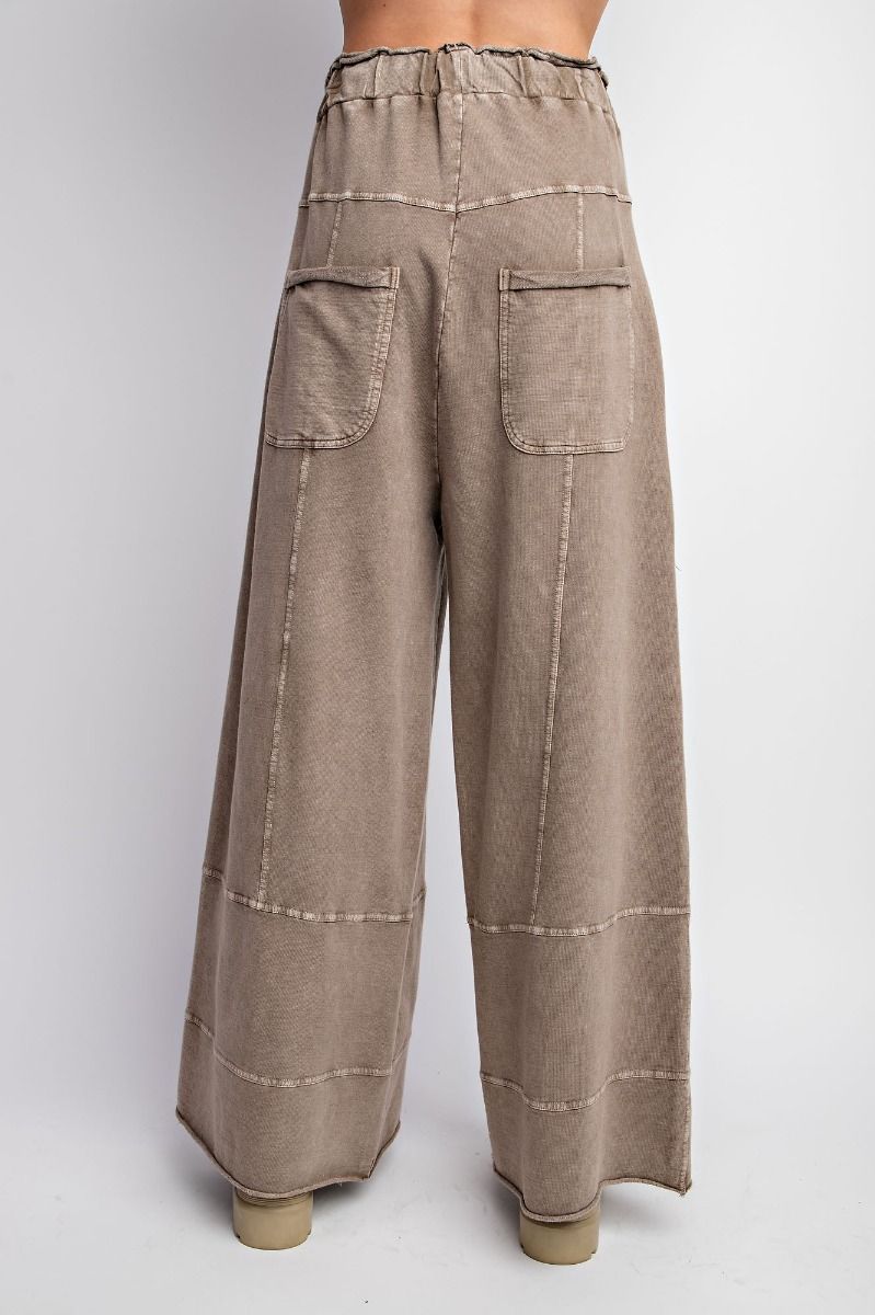 Mineral Washed Cargo Pants - Wide Leg - Mocha