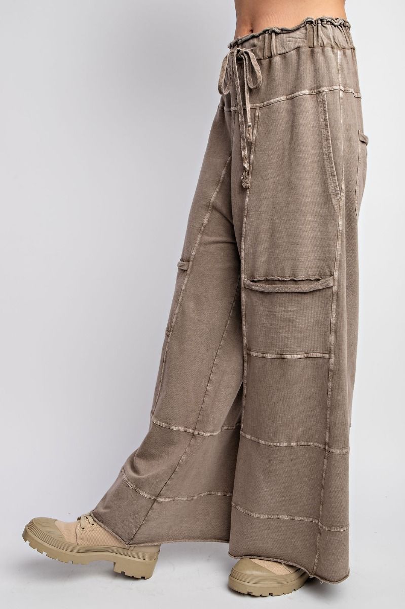 Mineral Washed Cargo Pants - Wide Leg - Mocha