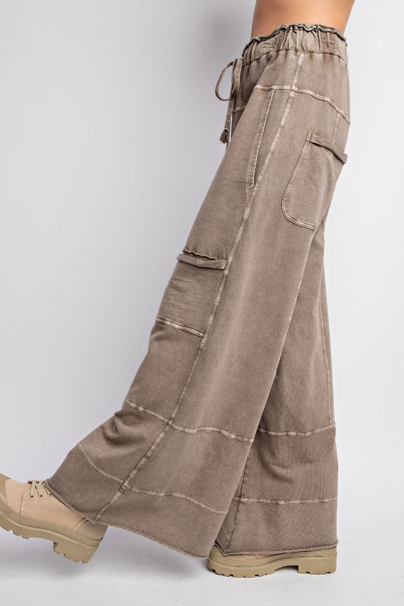 Mineral Washed Cargo Pants - Wide Leg - Mocha