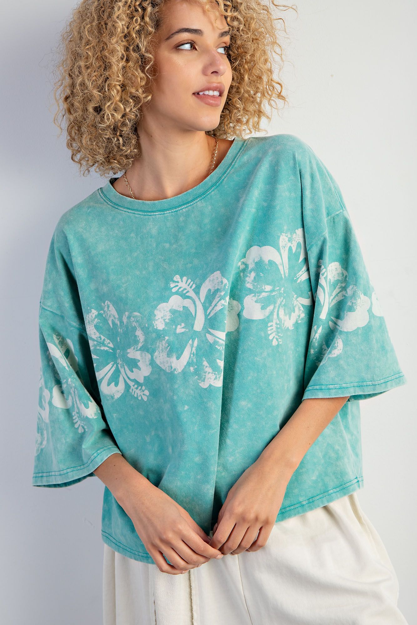 Hawaiian Flower Mineral Washed Top